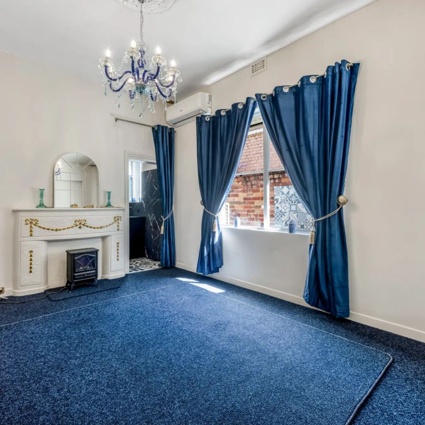 Stunning Fully Renovated Victorian Home "Sapphire" - Photo 1