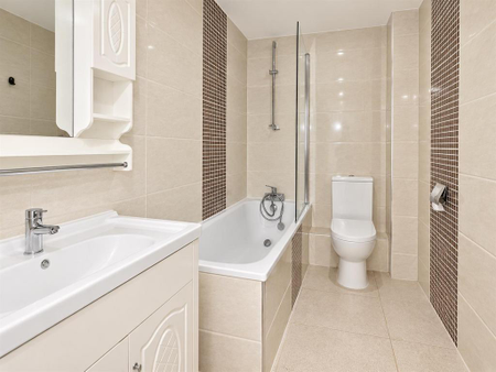 2 bedroom apartment to rent - Photo 2
