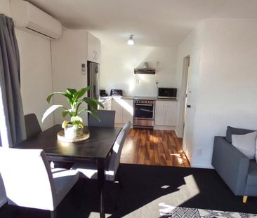 Comfortable, low-maintenance, great location - Photo 3