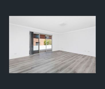 Modern 2 Bedroom Unit with Garage - Photo 5