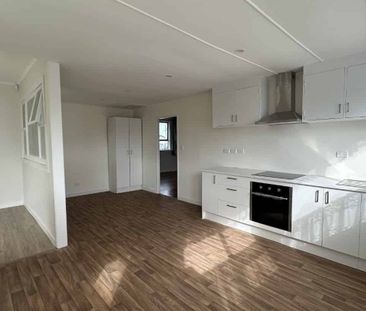 BIG HOUSE NEEDING BIG FAMILY - Photo 2