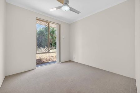 NEAT AND TIDY 3 BEDROOM HOME. 1 WEEK FREE RENT for 12mth LEASE - Photo 5