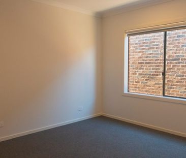 A Brand New Family Home in Tarneit – Style, Space & Modern Comfort! - Photo 4