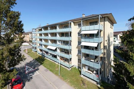 Zentral gelegene Wohnung mit grossem Balkon - Foto 3