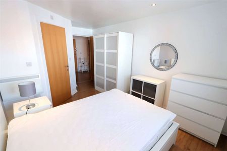 AVAILABLE NOW! | Residential Parking |Two Double Bedroom | Two Bathrooms | Convenient Location with easy access to City Centre & Media City - Photo 3