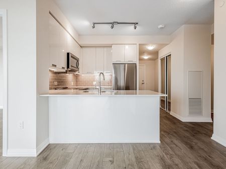 For Lease - 35 Watergarden Drive Unit# 919, Mississauga, Ontario - Photo 5