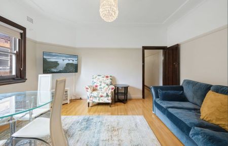 Newly Renovated 2 Bedroom in Burwood Can Be Furnished or Unfurnished - Photo 5