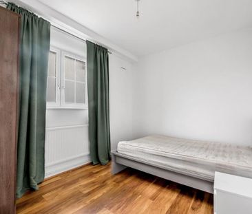 3 bedroom flat to rent - Photo 5