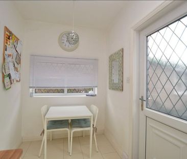 2 Bed Semi-Detached House, Back Green, LS27 - Photo 2
