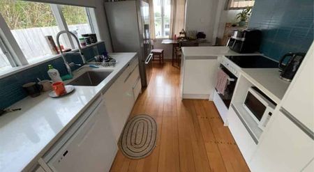 24 Evans Road, Glen Eden - Photo 4