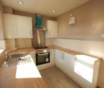 2 bedroom maisonette to rent - Photo 5