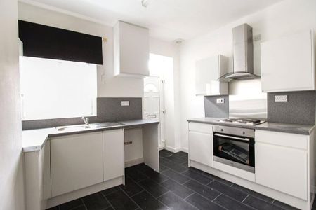 2 bedroom house to rent - Photo 4