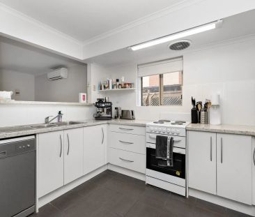 Three Bedroom at Rear of Quiet Complex, Close to Amenities - Photo 5