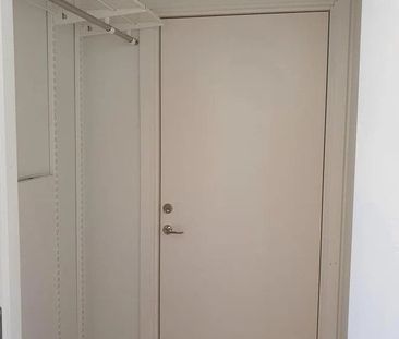 Sandalettgatan, Älvsjö - Photo 1