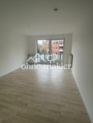 Helle 2-Zimmer Wohnung in Schnelsen Albertinenviertel mit Balkon - Photo 1