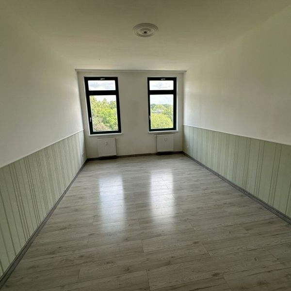 Modernisierte Mietwohnung mit separaten Büro! - Photo 1