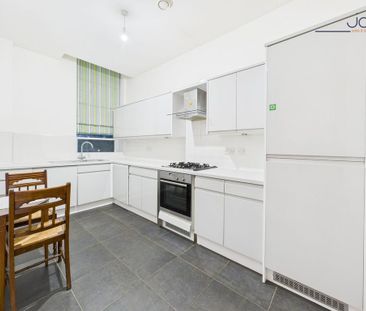 2 bedroom ground floor flat to rent - Photo 4