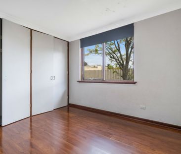 Charming Stirling Duplex Awaits You! - Photo 3