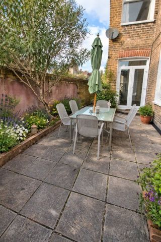 1 Bed Flat, Langthorne Street, SW6 - Photo 5