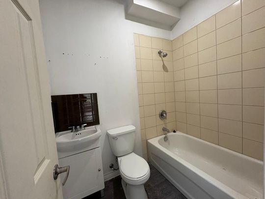 For Lease - 35 Duncombe Boulevard Unit# Unit 3, Toronto, Ontario - Photo 1