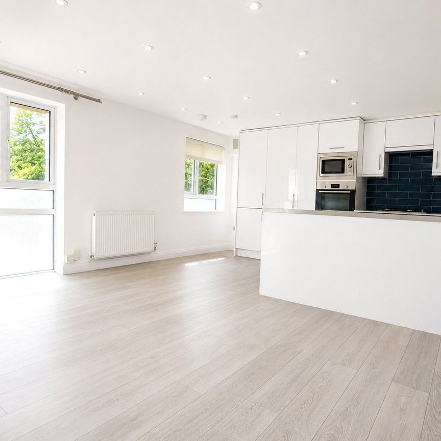 Cypress Road, London, SE25 4BA - Photo 1