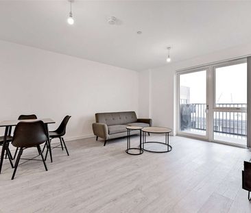 A brand new one bedroom Flat with balcony and lift access in Hayes. - Photo 2