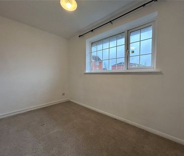 Grebe Road, Bridgwater, TA6 - Photo 4