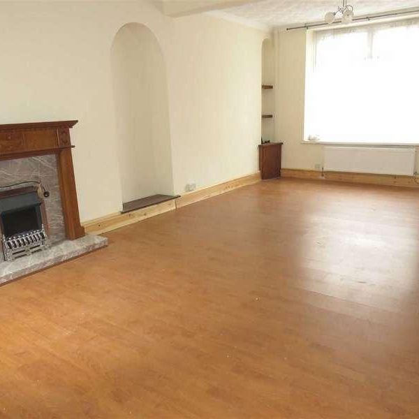 Penygraig Terrace, Ynysybwl, Pontypridd, CF37 - Photo 1