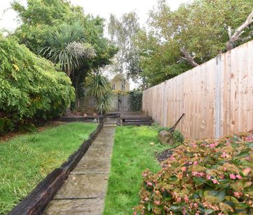 2 bedroom semi-detached house to rent - Photo 2