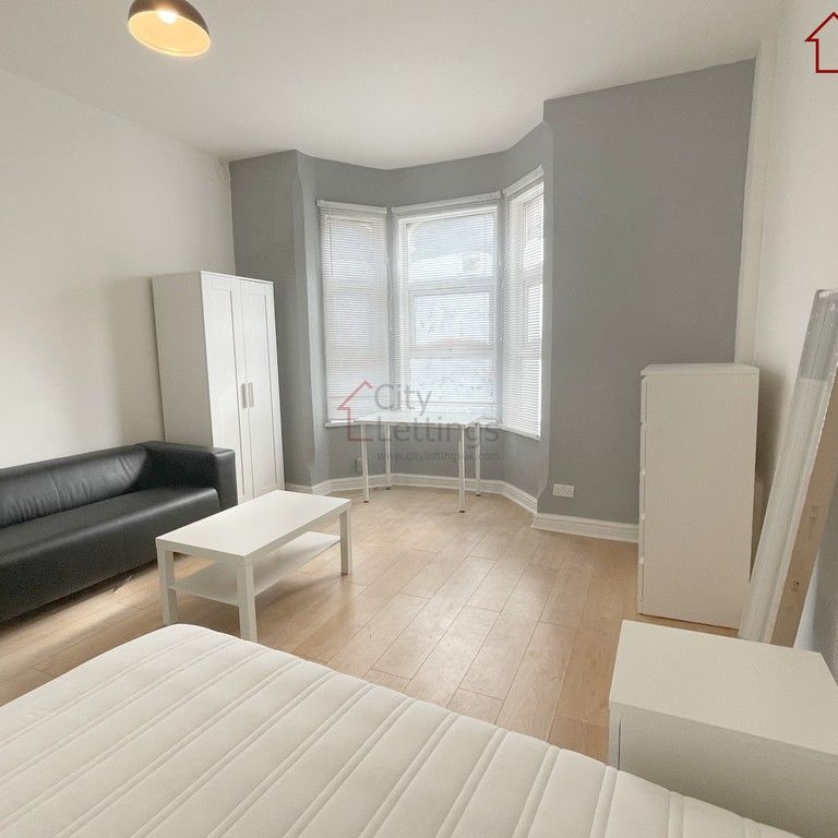 2 Bedroom Shared Flat - Photo 1