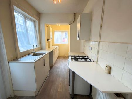 2 bedroom terraced house to rent - Photo 5