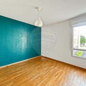 Location Appartement 2 pièces 45m² NANTES 44100 - Photo 2
