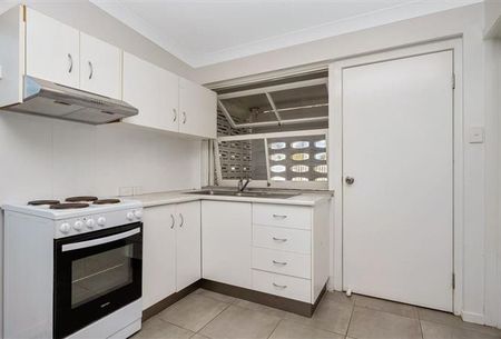 Low-Maintenance Living in a Handy Location - Rosslea! - Photo 5
