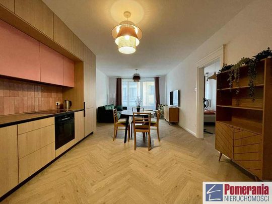 Stare Miasto, ul. Środowa - Photo 1