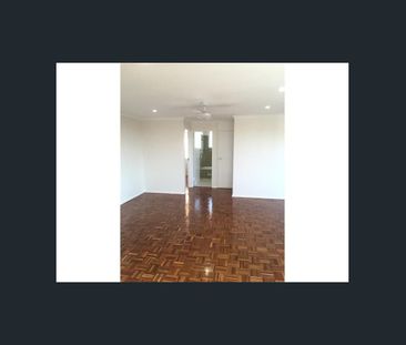 Renovated Unit! - Photo 6