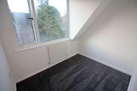 Moorside Road, Tottington, BL8 - Photo 4