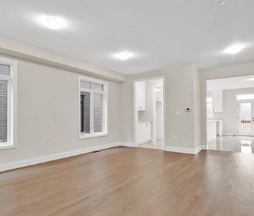 For Lease - 134 Jonkman Boulevard, Bradford West Gwillimbury, Ontario - Photo 1