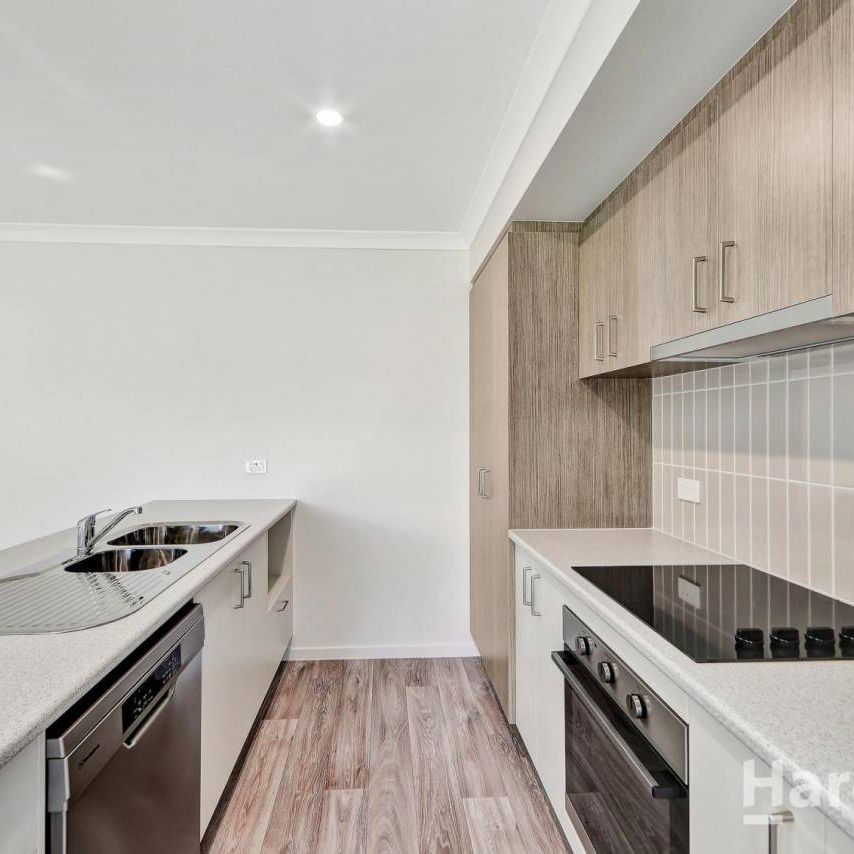 Brand New Family Home in Branyan! - Photo 1