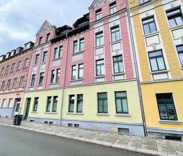 2-Raum-Dachgeschosswohnung mit Einbauküche im Herzen von Aue - Photo 5