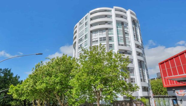 City Slicker - Elevated Urban Sophistication - Photo 1