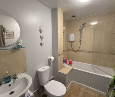 Ashbourne Crescent, TAUNTON - Photo 6