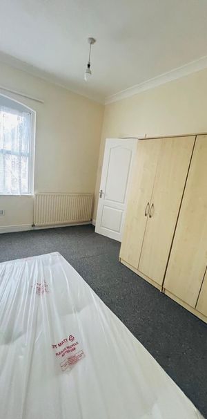 Room in a Shared House, Preston Road, B26 - Photo 1