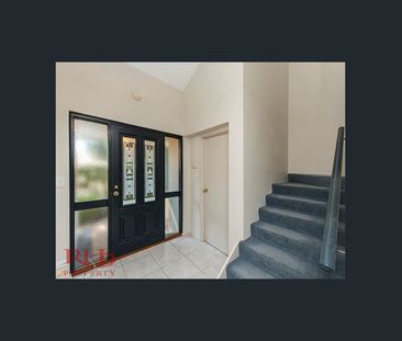 GREAT LOCATION !! INSPECTION WILL IMPRESS !! - Photo 3