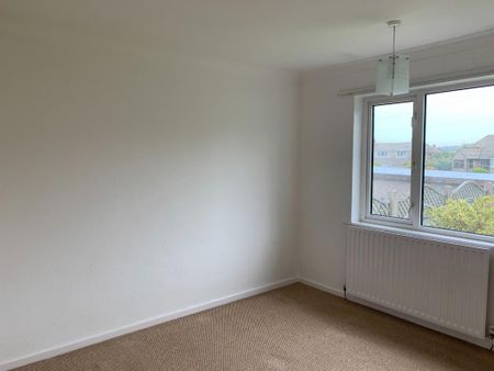 2 bedroom bungalow to rent - Photo 2