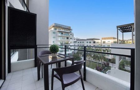 Sunlit & Stylish | Resort-Style Living in Meadowbank - Photo 4