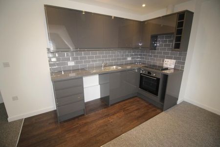 1 bedroom flat to rent - Photo 2