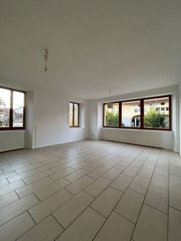 Large 2.5-room apartment in Champagne - Photo 3