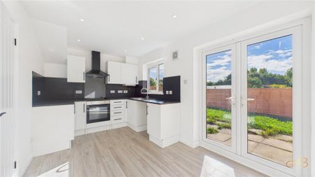 3 bedroom house to rent - Photo 2