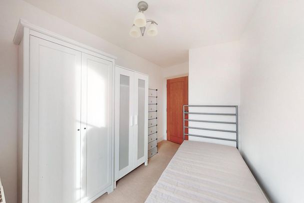 3 bedroom apartment to rent - Photo 1