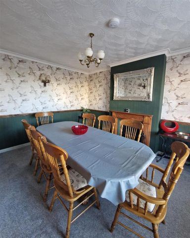5 bedroom detached house to rent - Photo 4